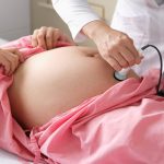 Sản phụ bị sảy thai có được hưởng bảo hiểm y tế không?