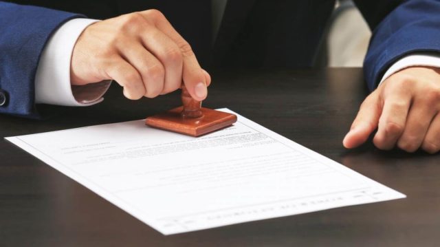 chi phí phát sinh công chứng chia tách