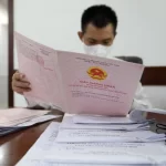 mua-ban-nha-dat-bat-buoc-phai-cong-chung-chung-thuc-tai-ubnd-hoac-cac-to-chuc-hanh-nghe-cong-chung-theo-quy-dinhngoc-duong-1720886131528497250805