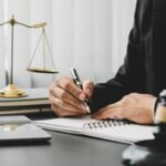 Đình công tự phát: người lao động chịu rủi ro gì? 0715-hanh-nghe-luat-su-tai-viet-nam-800x500_c