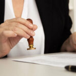 Đối tượng giao dịch không rõ ràng: Công chứng viên có được ký? 1-van-phong-cong-chung-quan-10