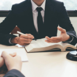 Tranh chấp bảo mật thông tin: trách nhiệm của người lao động và công ty luat-su-la-gi