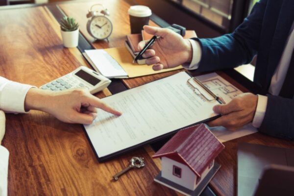 Ủy quyền trong giao dịch đất có giấy tờ và không có giấy tờ