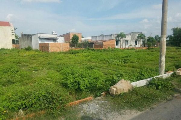 Ủy quyền trong giao dịch đất thổ cư