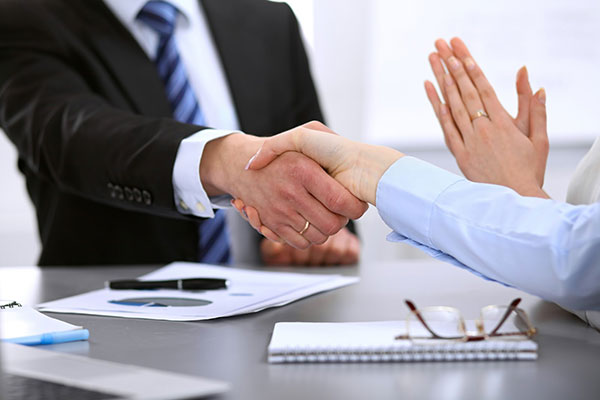 Mua bán tài sản là thiết bị giao thông