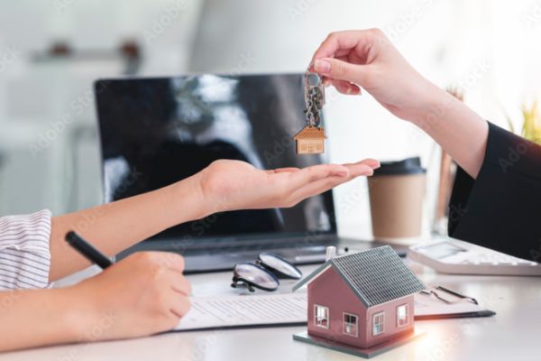 Người thuê nhà có được ưu tiên mua khi chủ nhà bán không