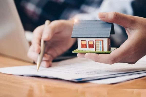 Tặng cho tài sản có điều kiện không hoàn trả