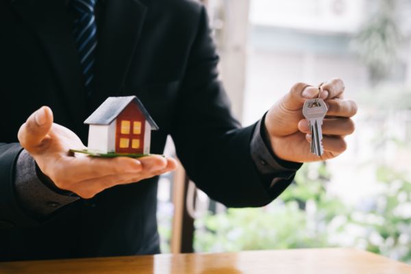 Tặng cho tài sản có điều kiện về việc duy trì hoạt động xã hội