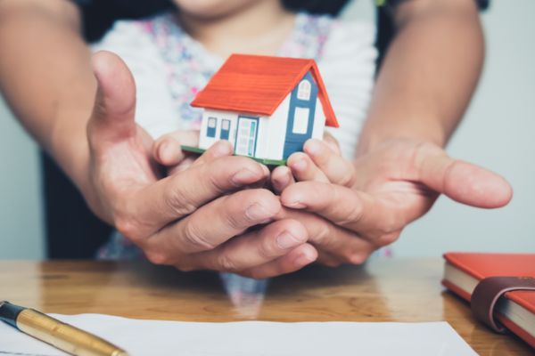 Tặng cho tài sản có điều kiện về việc duy trì hoạt động xã hội
