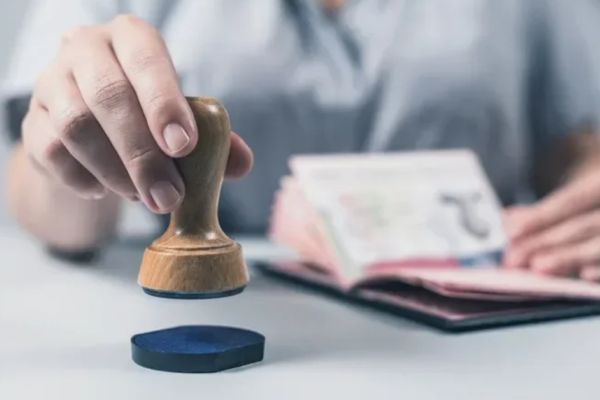 công chứng phân chia di sản là tài sản của người quá cố